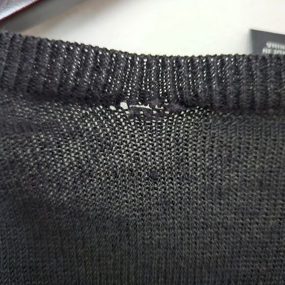 Ann Taylor Cardigan Sweater Short Business Casual Neutral Black Knit Classic - Picture 9 of 10